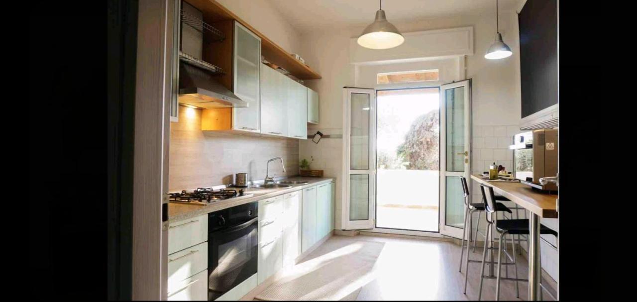 Villa Aurelia - Seafront Apartment With Terrace Quartu Sant'Elena Luaran gambar